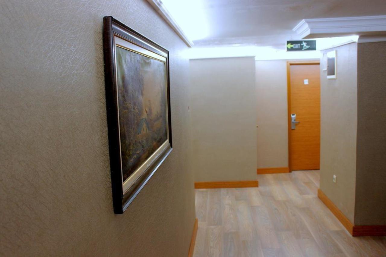Hotel Buyuk Paris イスタンブール エクステリア 写真