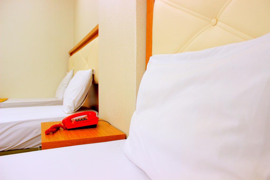 Hotel Buyuk Paris イスタンブール エクステリア 写真