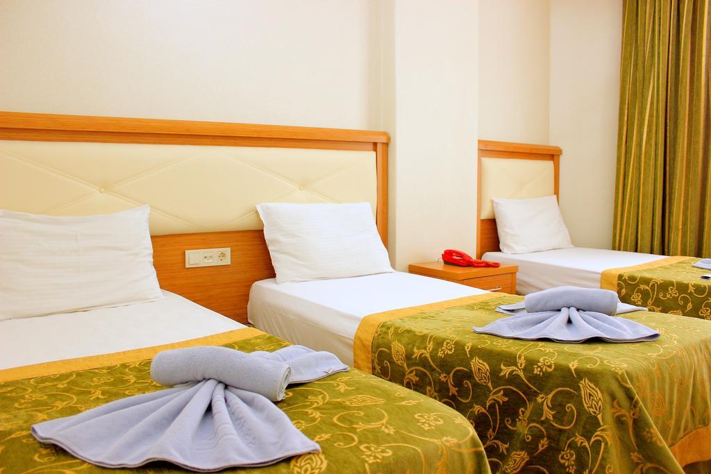 Hotel Buyuk Paris イスタンブール エクステリア 写真