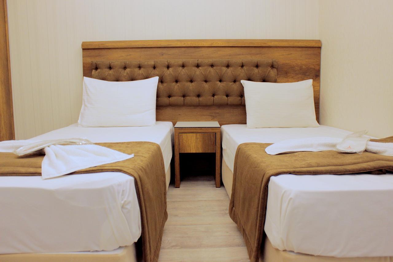 Hotel Buyuk Paris イスタンブール エクステリア 写真